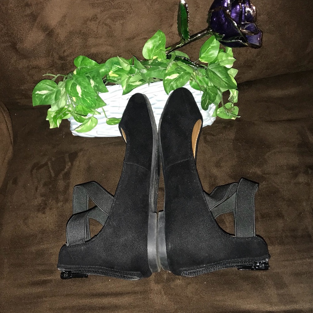 Bella Marie Black Suede Sandals - Picture 7 of 8